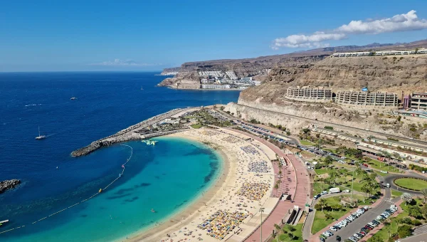 Playa de Amadores
