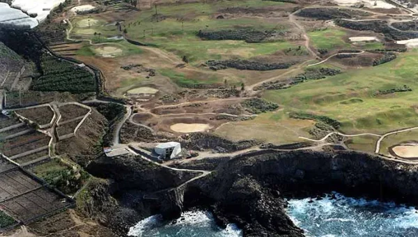 Los Barqueros Beach