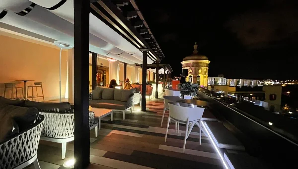 Alis Rooftop