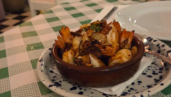 Xin Yuan