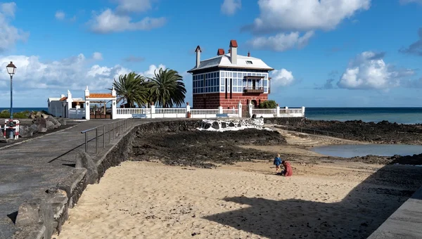 El Charcón
