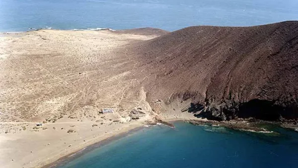 Playa de Montaña Roja
