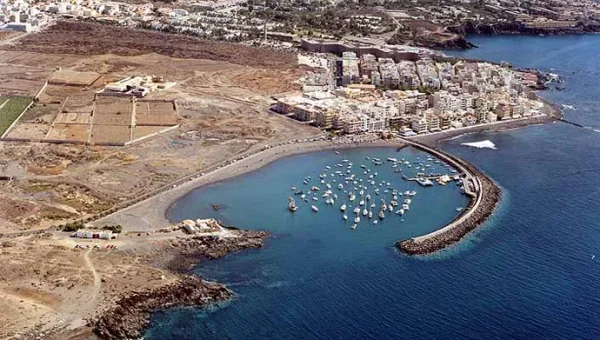 Las Galletas Beach