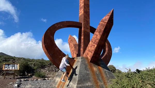 Monumento al Infinito