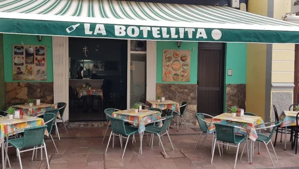 Pizzería La Botellita