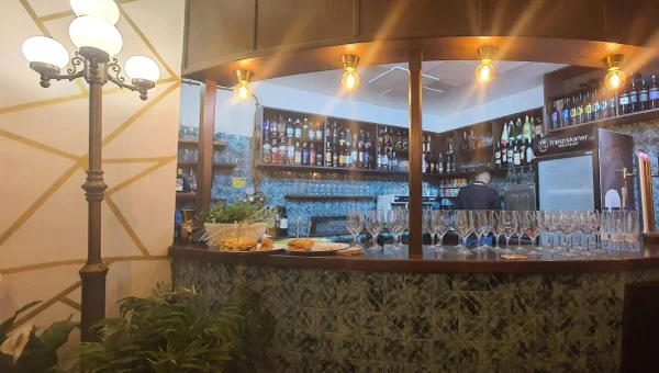 Yerbabuena housebar
