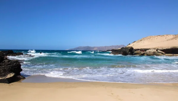 Playa De Agua Liques